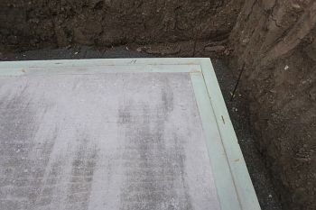 Haus selber bauen: Die fertige Bodenplatte